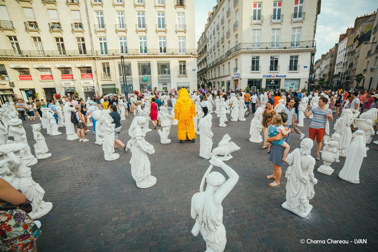 Pour Une Escapade A Nantes, Face Au Musee D'Artsアパートメント エクステリア 写真