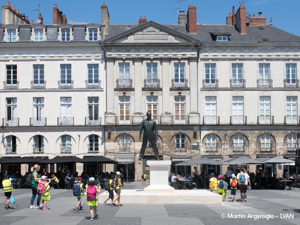 Pour Une Escapade A Nantes, Face Au Musee D'Artsアパートメント エクステリア 写真