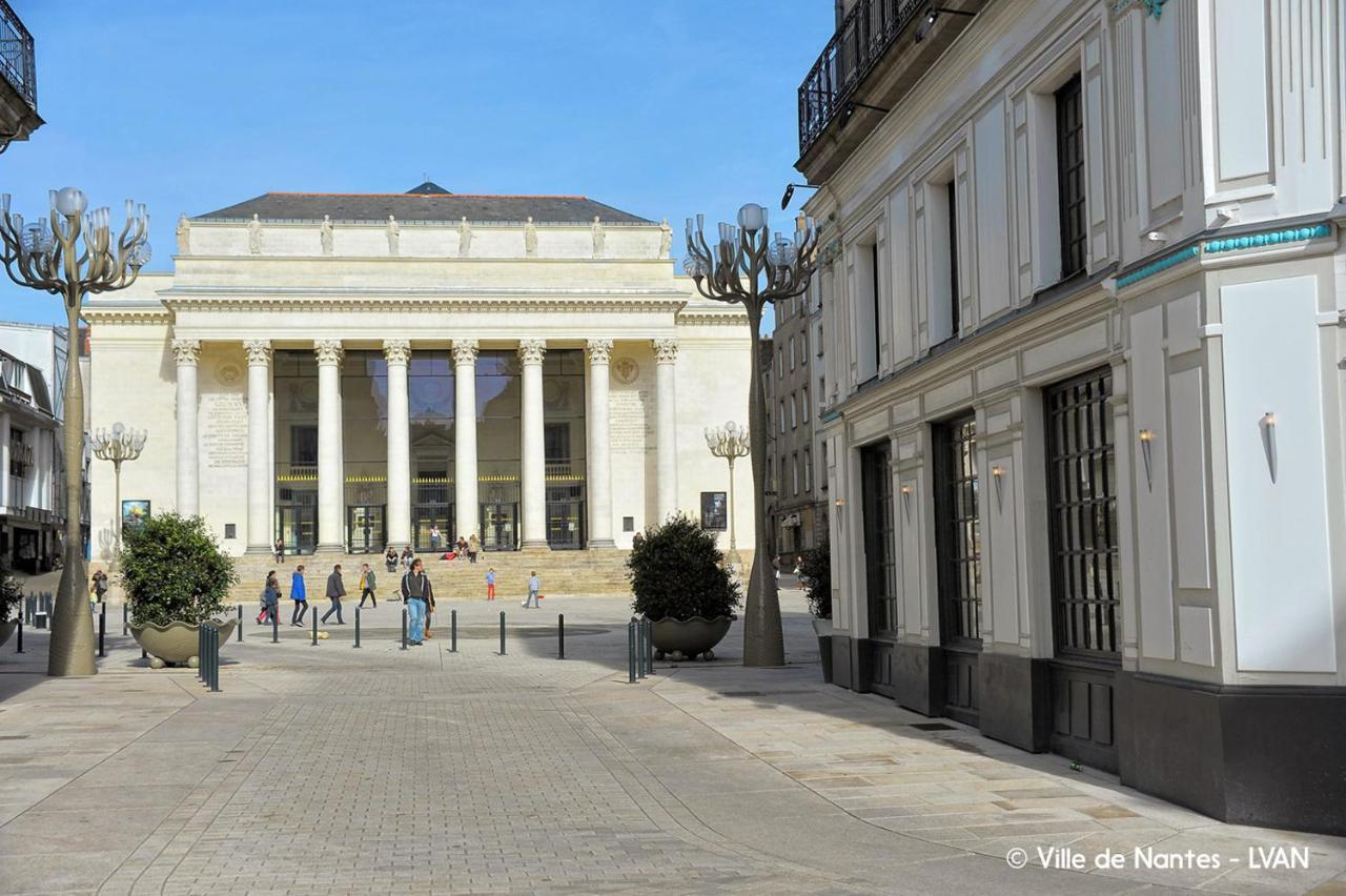 Pour Une Escapade A Nantes, Face Au Musee D'Artsアパートメント エクステリア 写真
